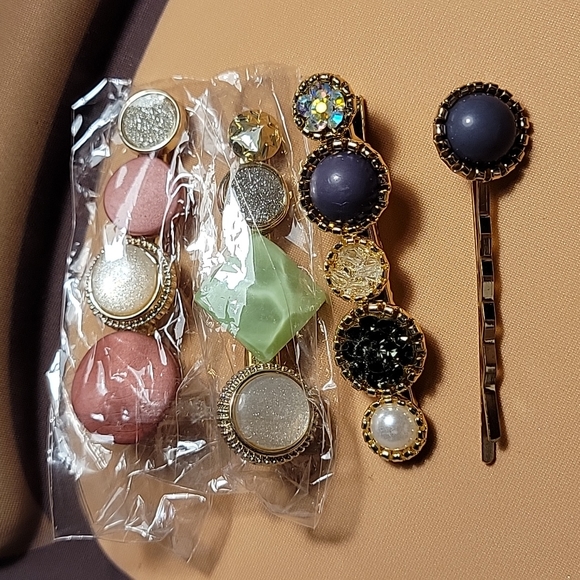 13 for the price Hair accessories - Picture 3 of 4